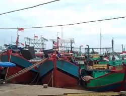 Kapal Nelayan Asal Pati Belum Bisa Kembali ke Daratan, Ini Penyebabnya