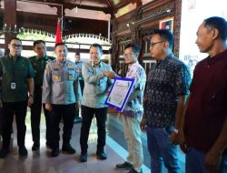 Tingkatkan Produktivitas Pertanian, Bupati Kudus Salurkan Bantuan Alsintan