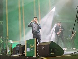 Konser Denny Caknan Guncang Alun-Alun Rembang