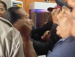 Kebebasan Pers Tercoreng, Wartawan Diduga Didorong Pengawal Ketua Dewas RSUD Soewondo Pati