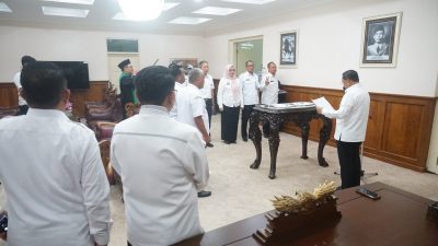 Bupati Pati Lantik Lima Kepala Dinas Baru